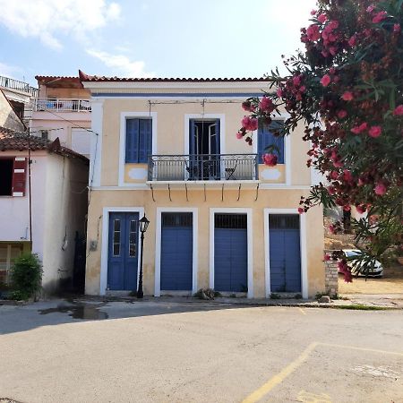 Traditional House At Koroni Near Beach Exterior photo